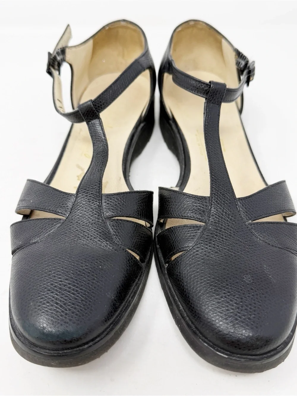 Salvatore Ferragamo T-Strap Wedge Sandals Black Pebbled Leather 6.5 B Designer